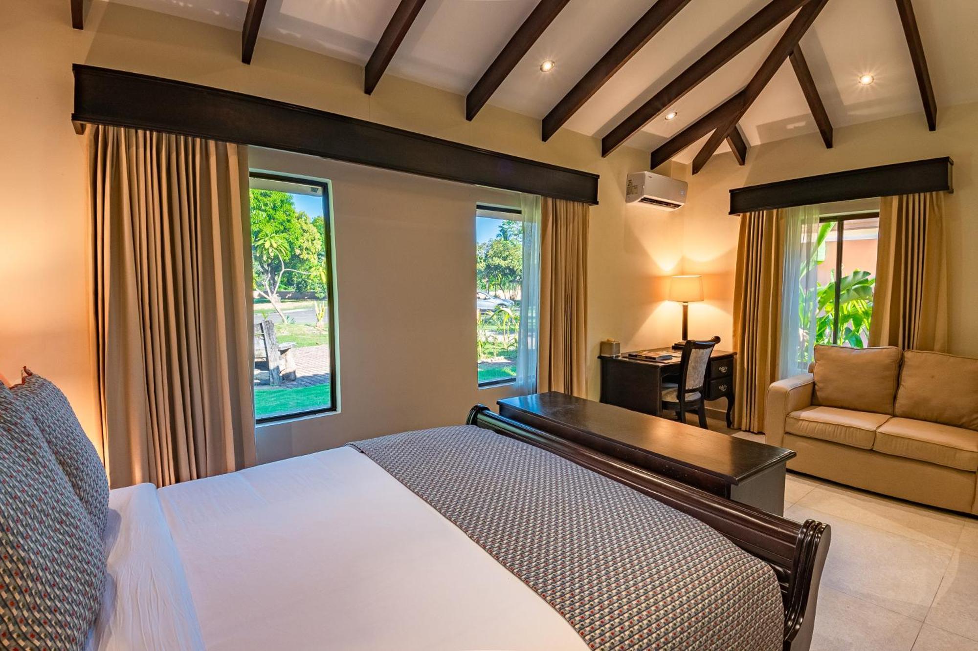 Sunset Del Mar Beach Resort Esterillos Este Ngoại thất bức ảnh