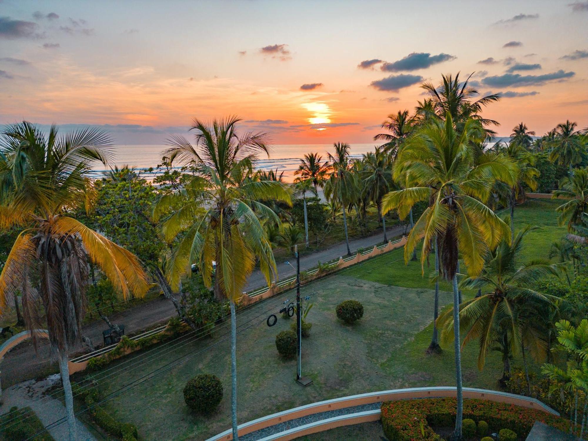 Sunset Del Mar Beach Resort Esterillos Este Ngoại thất bức ảnh