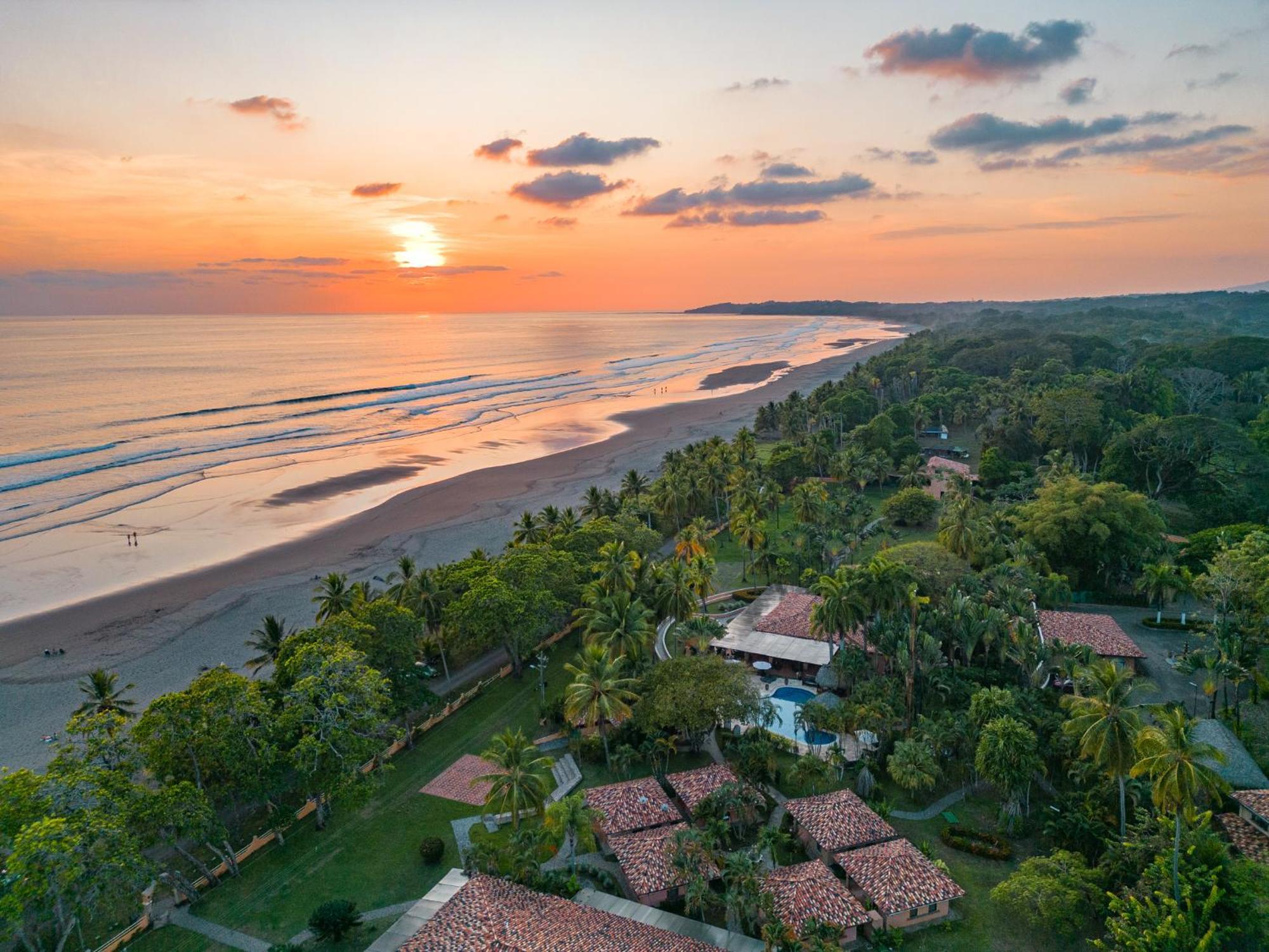 Sunset Del Mar Beach Resort Esterillos Este Ngoại thất bức ảnh