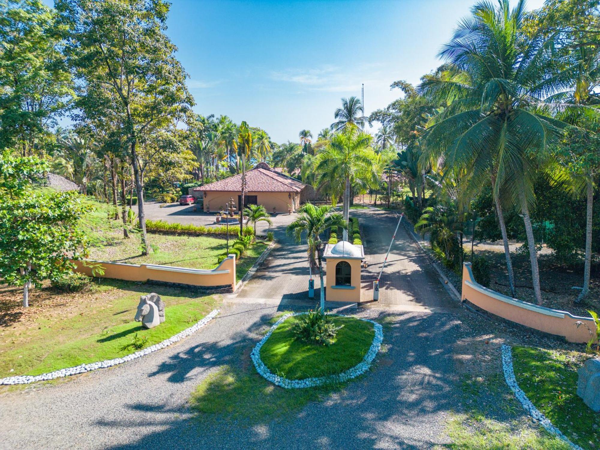 Sunset Del Mar Beach Resort Esterillos Este Ngoại thất bức ảnh